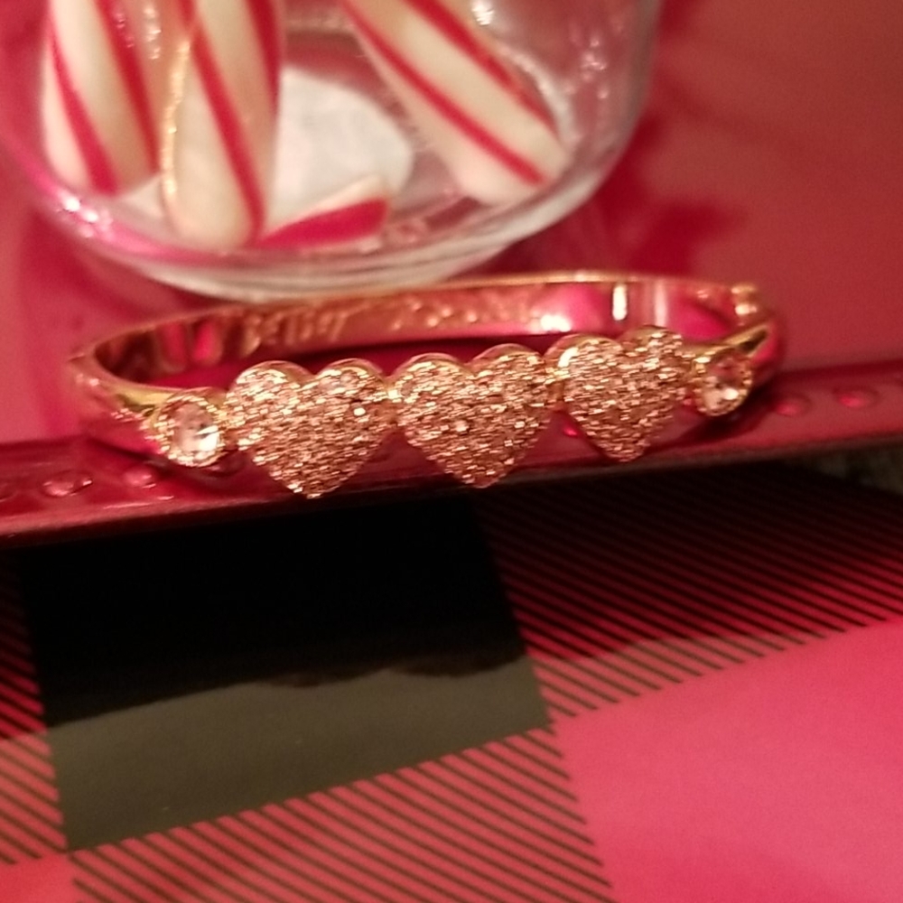 🕺💃HP🕺💃Betsy Johnson pink jewel bracelet - Picture 15 of 16